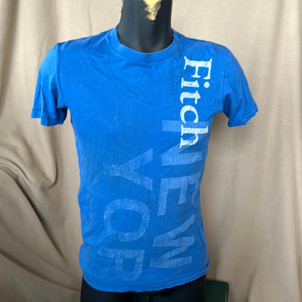 Abercrombie & Fitch New York Distressed Muscle Tee